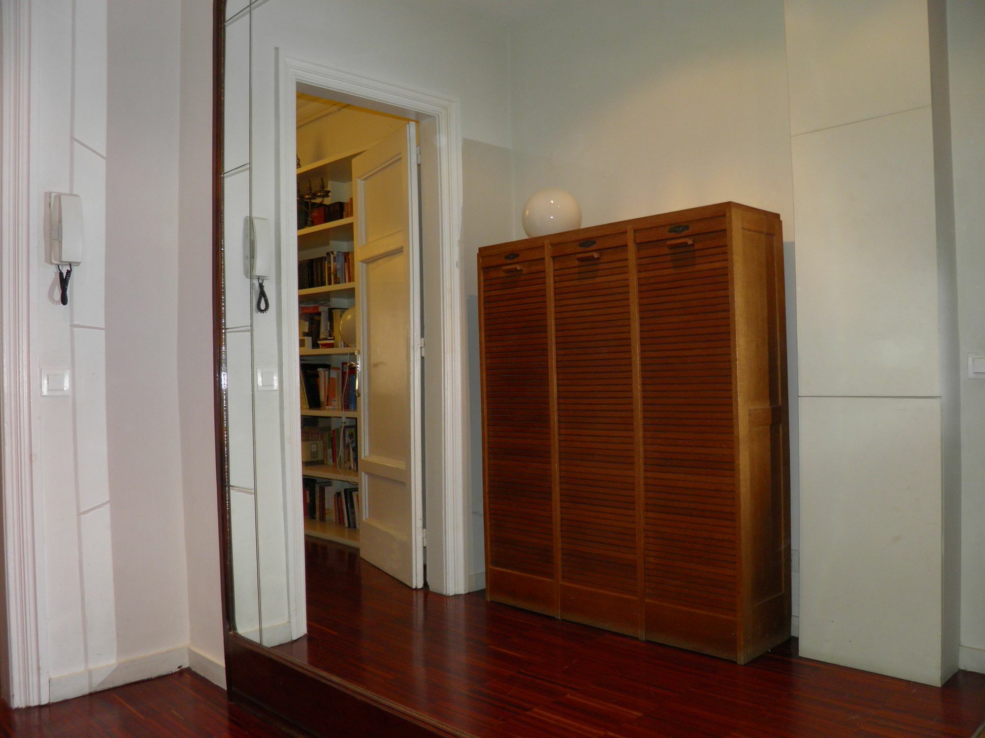 Suitur Courtyard Apartment Barcelona Eksteriør bilde